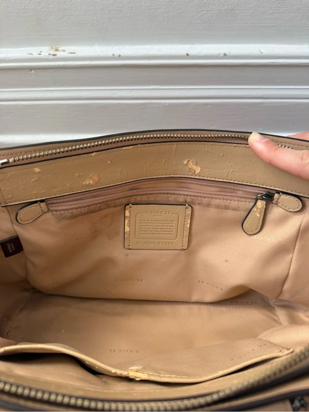 Coach Swagger 27 Satchel